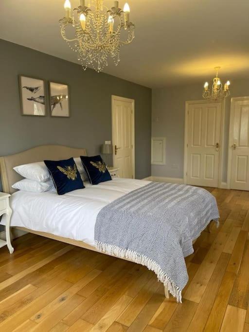 Hébergement de vacances Large Coastal Cottage, Private Indoor Pool, Hut Tub, Sauna And Steam Pod *