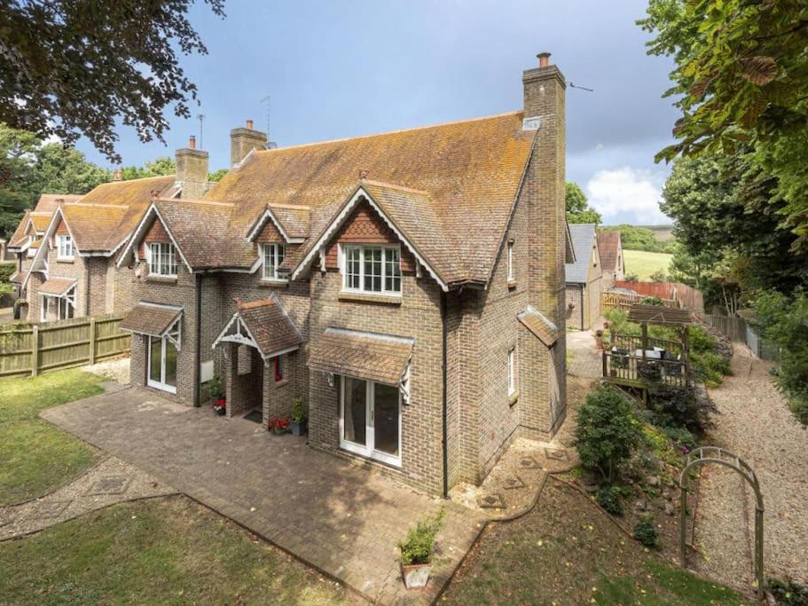 Hébergement de vacances Large Coastal Cottage, Private Indoor Pool, Hut Tub, Sauna And Steam Pod Weymouth